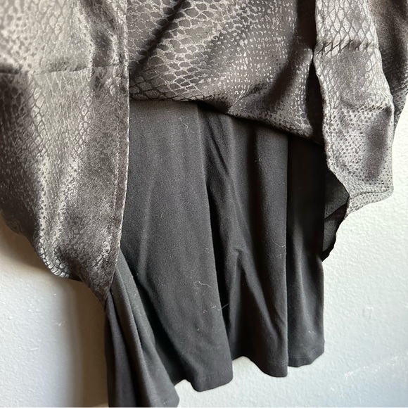 Chelsea and walker black silk croc flow top - Picture 7 of 7